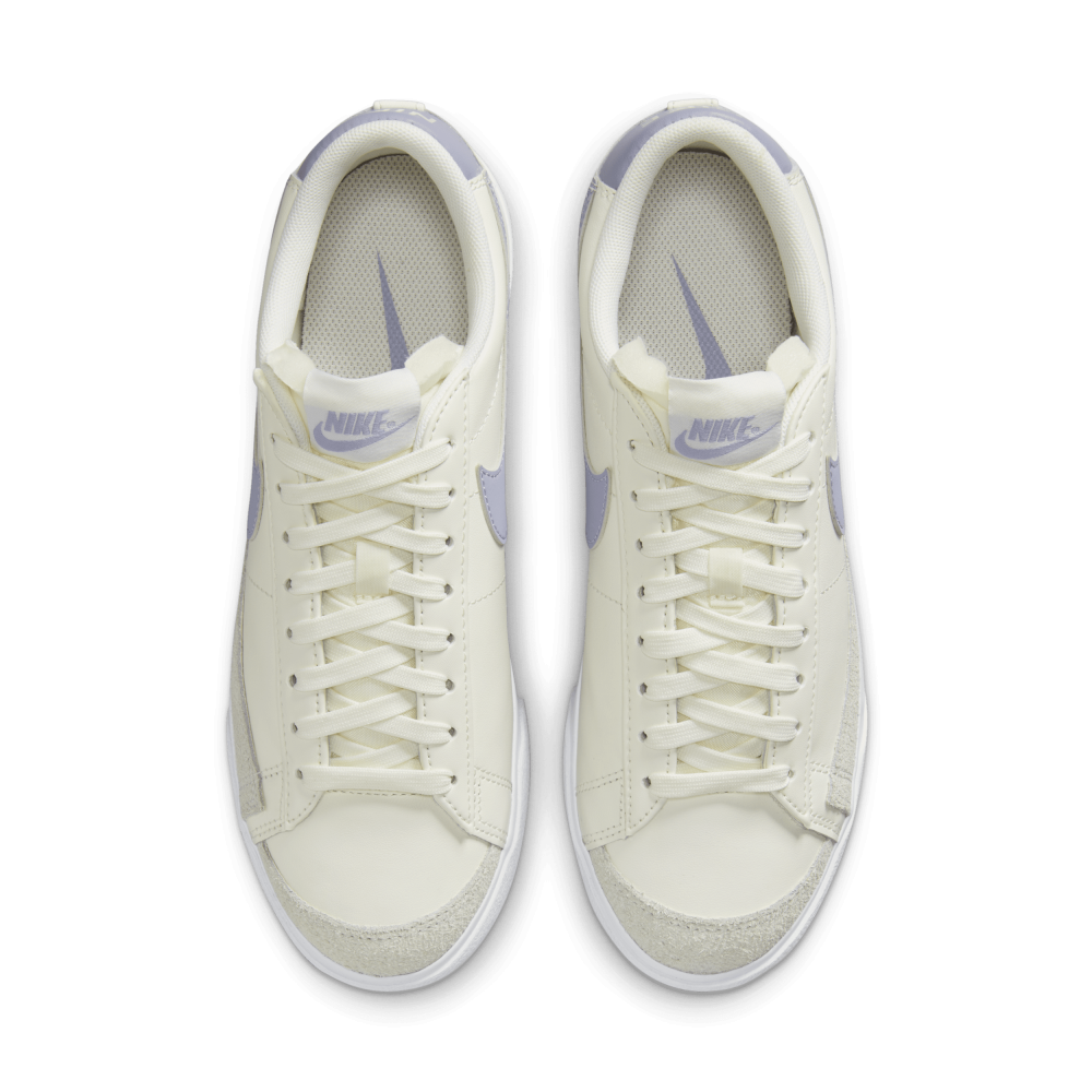 Nike Blazer Low Platform DJ0292-110 / weiss