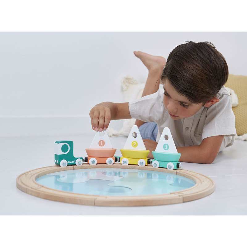 Circuit Bolid train, voiliers et jeu de pêche Janod