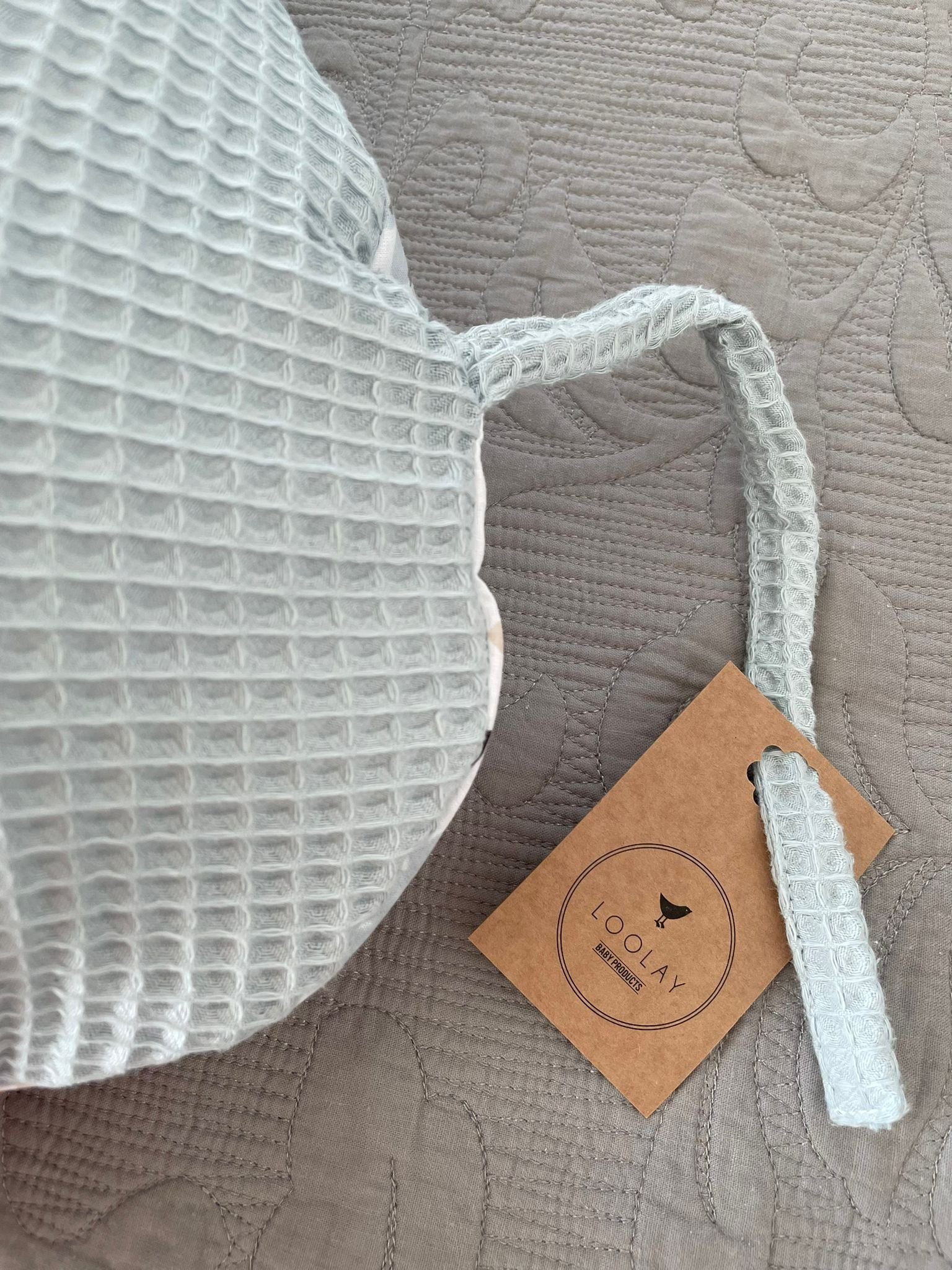Loolay Stillkissen Waffelpique Seitenschläferkissen XXL Schwangerschaftskissen 170 cm, Stillkissen + Bezug (Reißverschluss); Attmungsaktive WAFFEL + GLATT Baumwolle WEICH Stillkissen MUSTERN: HASE Beige/ GRAU, MINZE, WEIß, ROSA, Hochwertiges PREMIUM