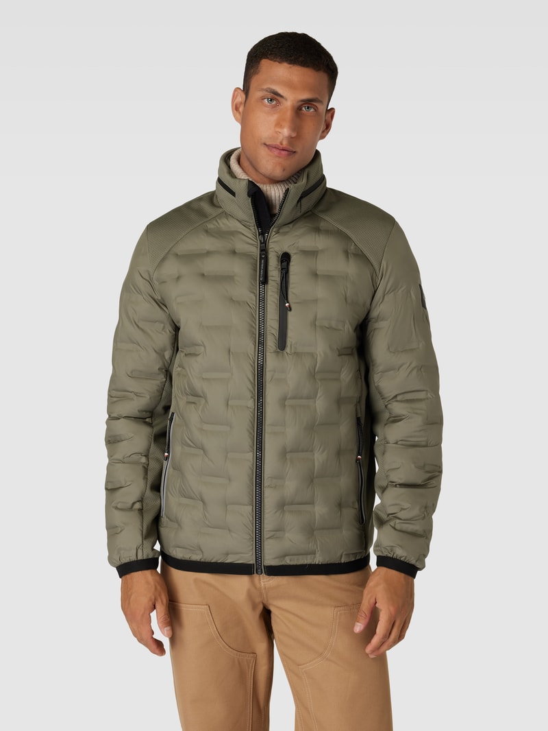 Jacke mit Strukturmuster in olivgrün