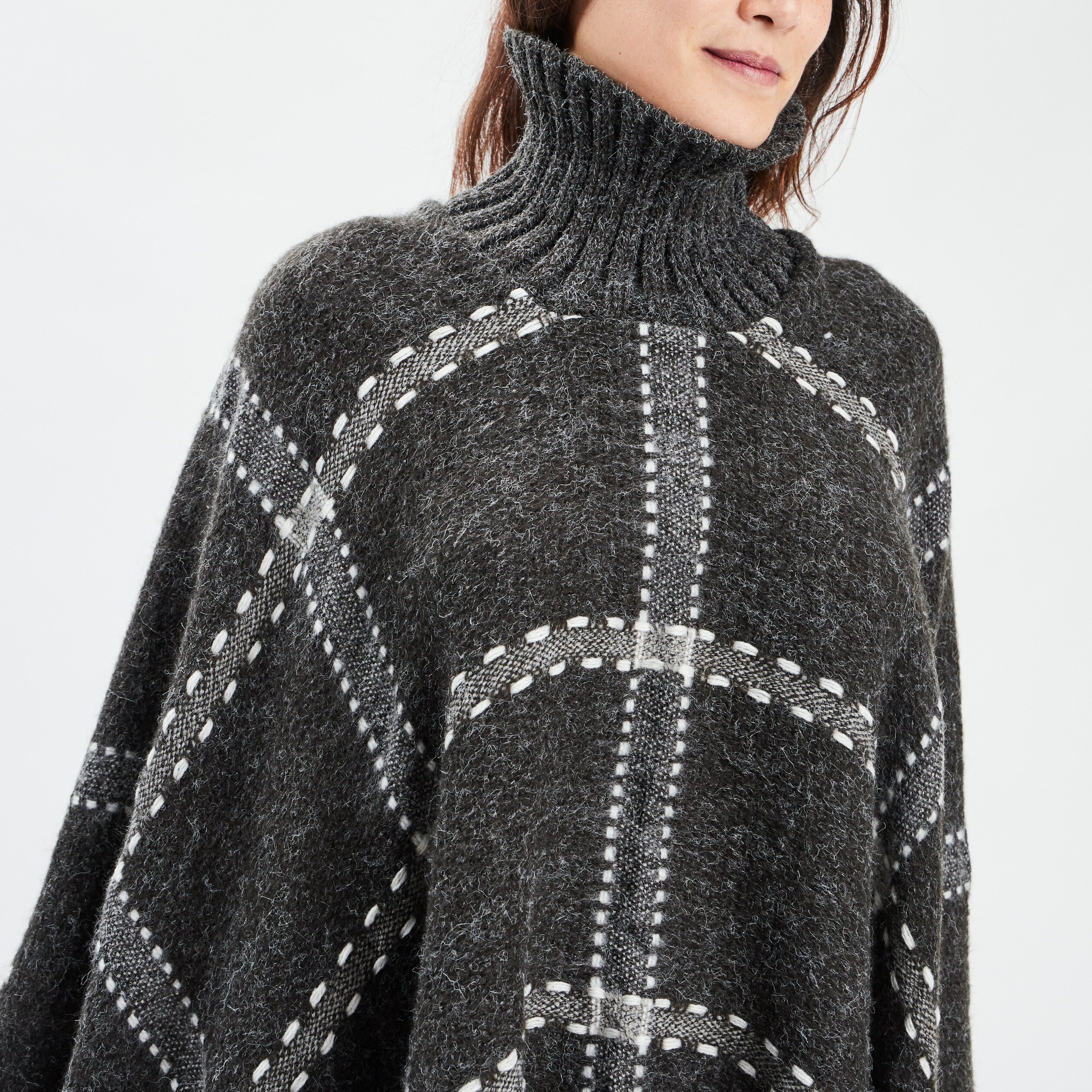 Poncho à col roulé gris foncé femme | La Halle