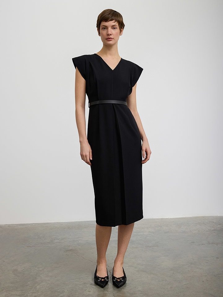 BGN Kleid in Schwarz günstig kaufen