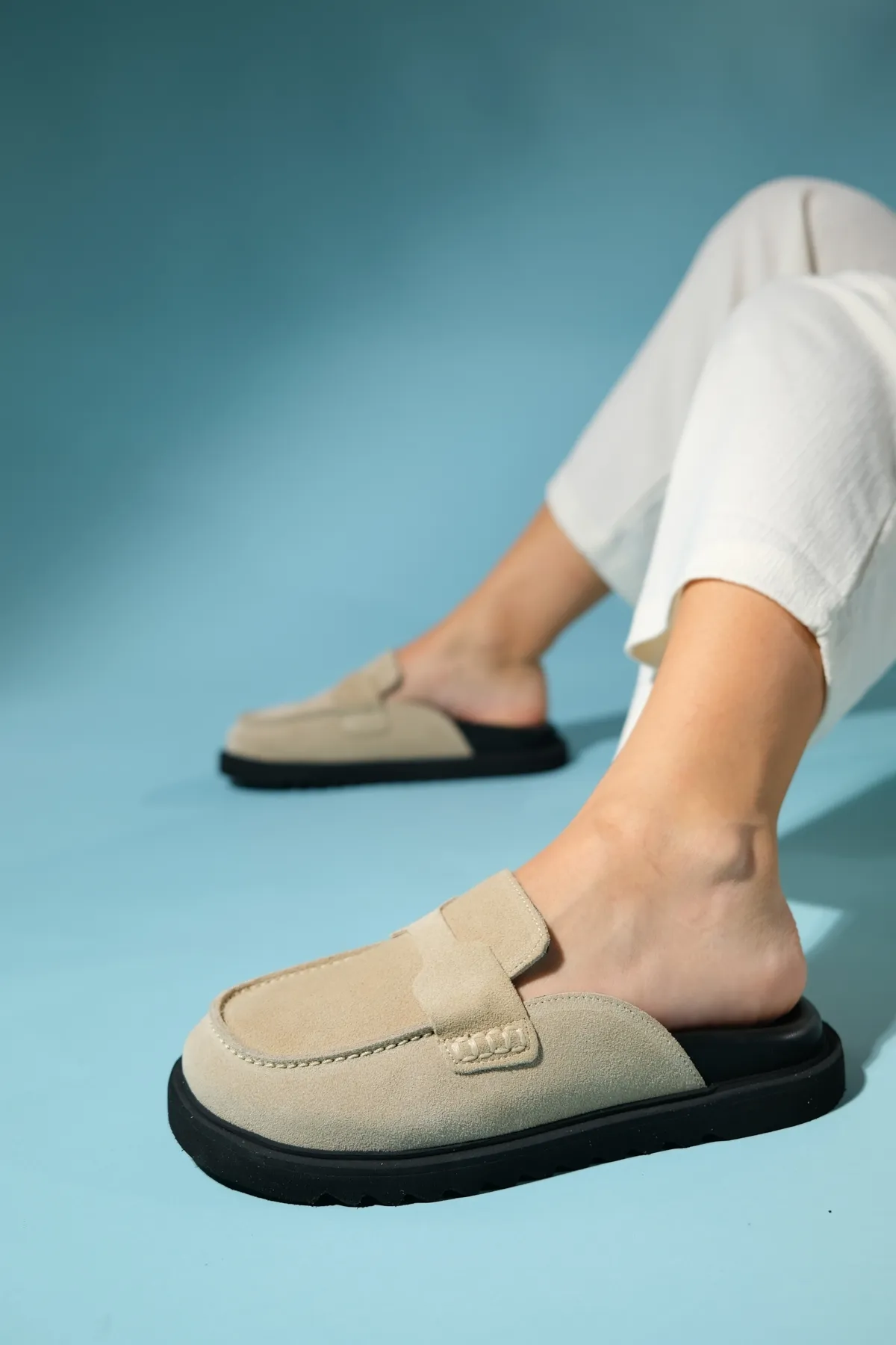 LuviShoes  Pantolette - Beige - Flacher Absatz