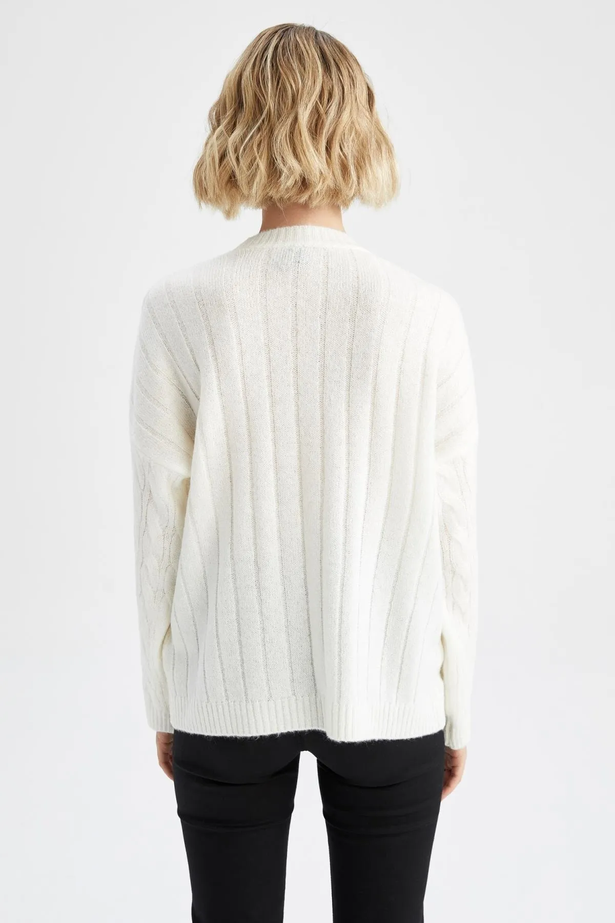 DeFacto  Pullover mit Rundhalsausschnitt in Oversize-Passform