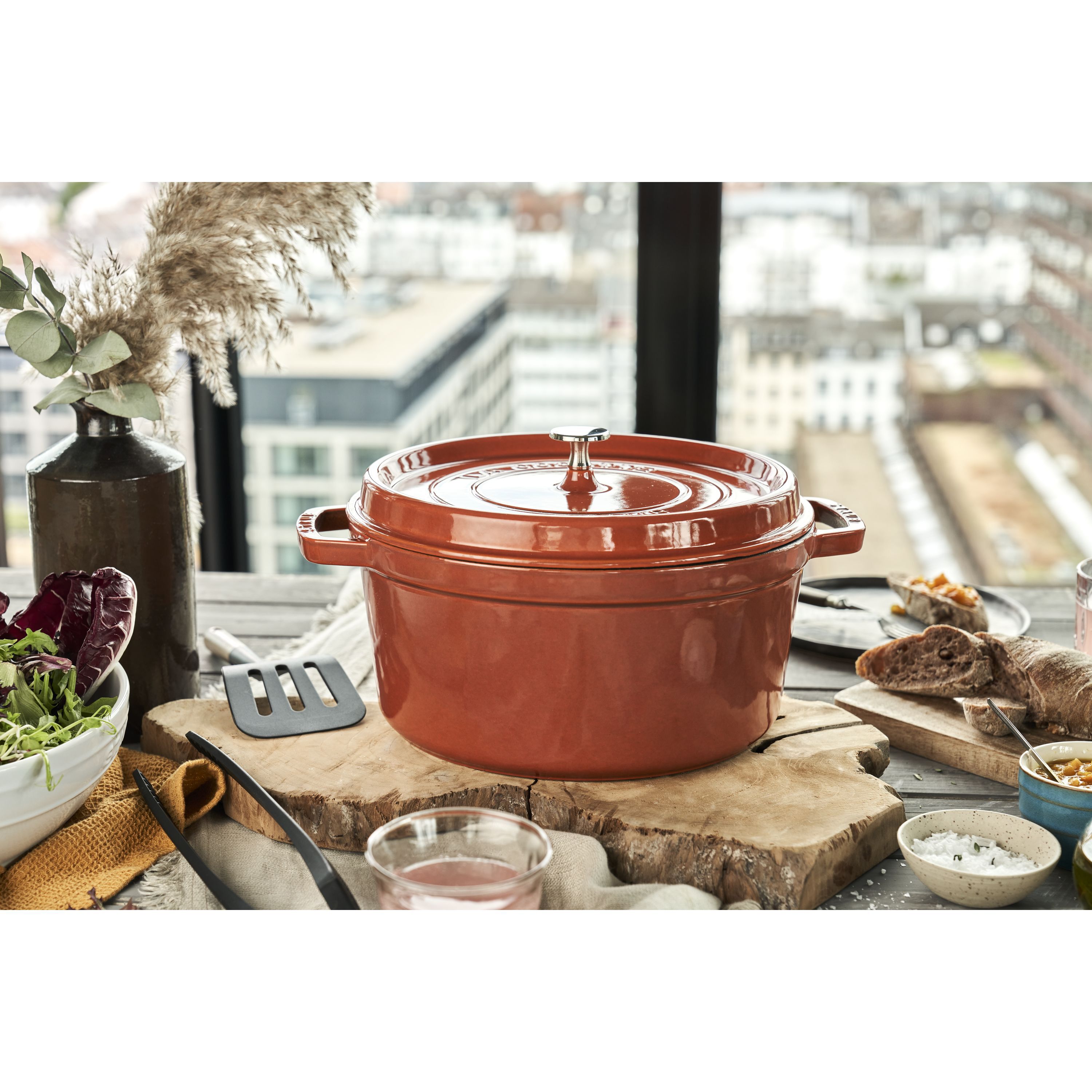 Cocotte 28 cm, rund, Zimt, Gusseisen