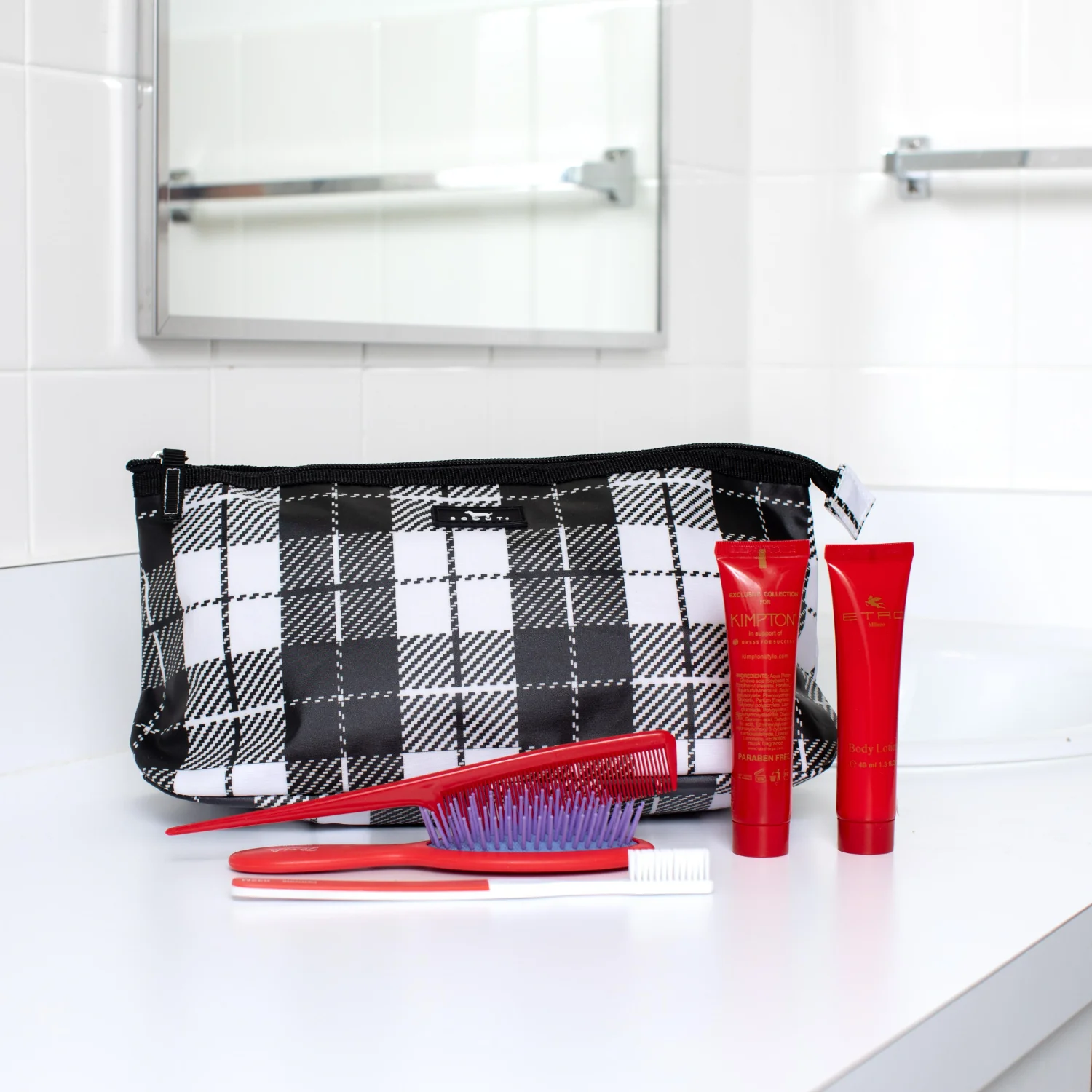 Toiletry Bag Large Tight Lipped