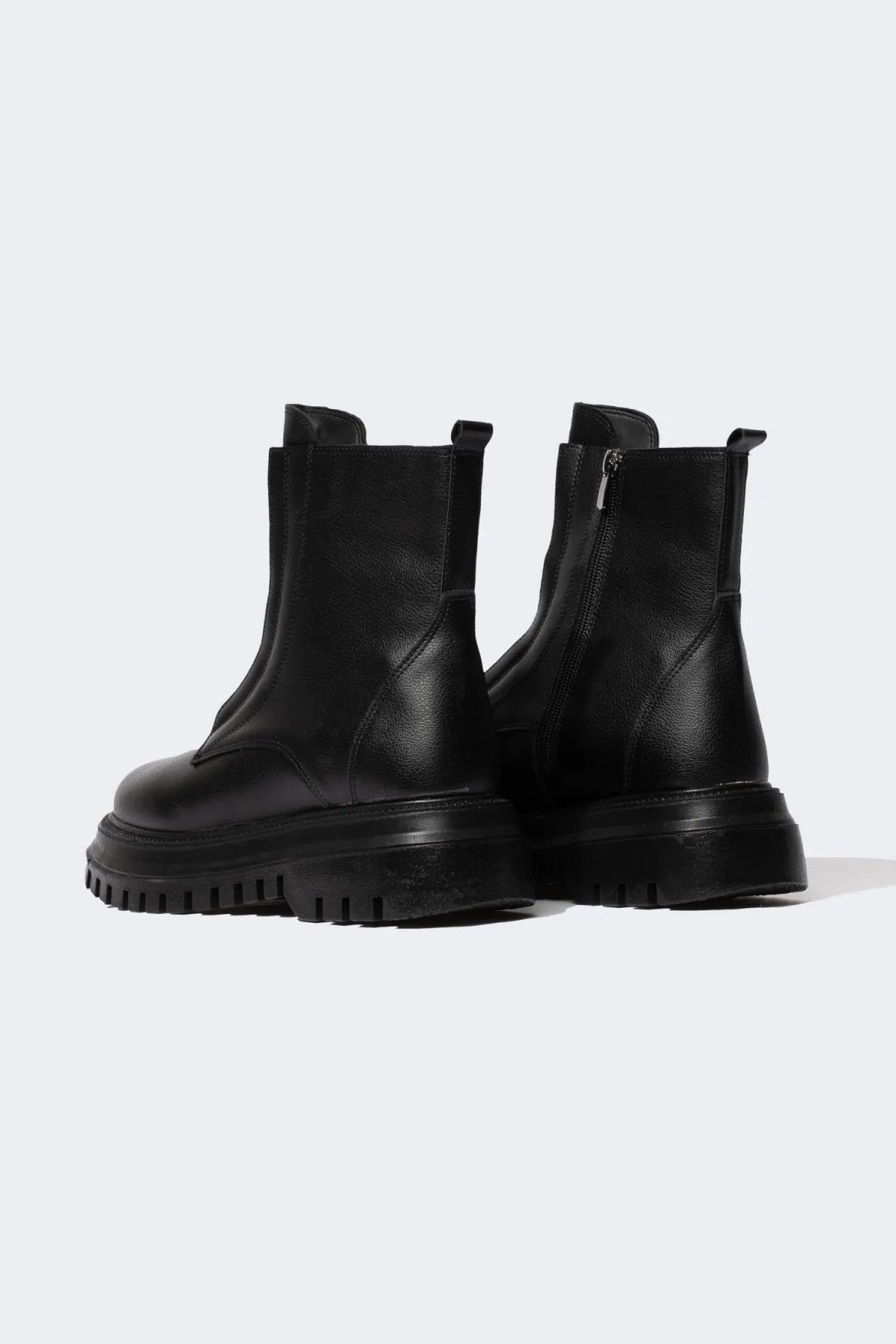 DeFacto  Damen-Winterstiefel aus Kunstleder mit Reißverschluss und dicker Sohle