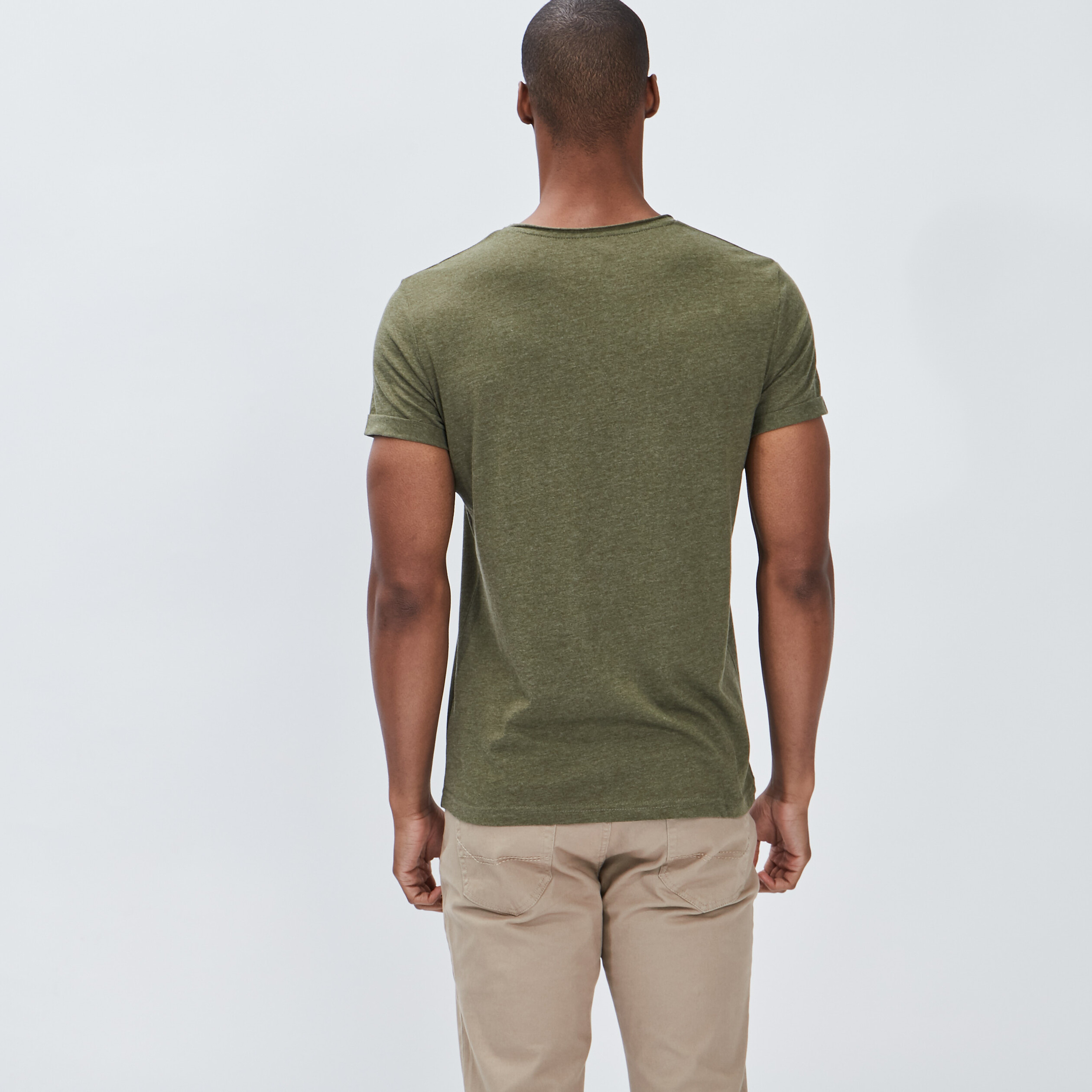 T-shirt col rond avec poche plaquée vert kaki homme | La Halle