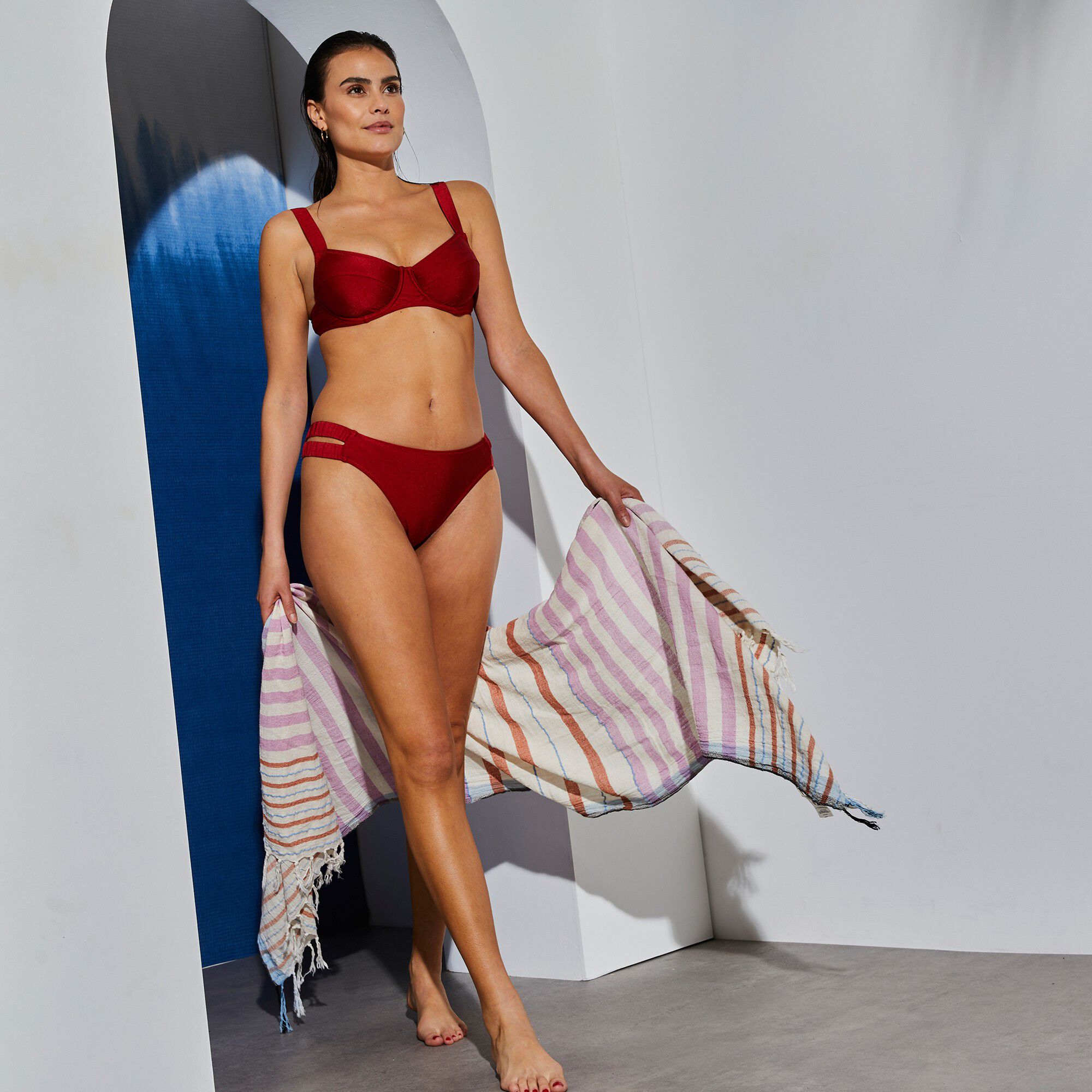 Culotte de bain tanga Divala maille brillante unie