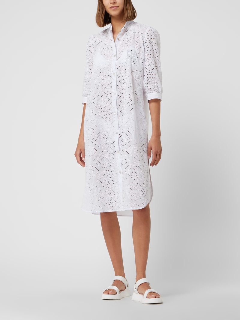 Kleid aus Lochspitze in weiß