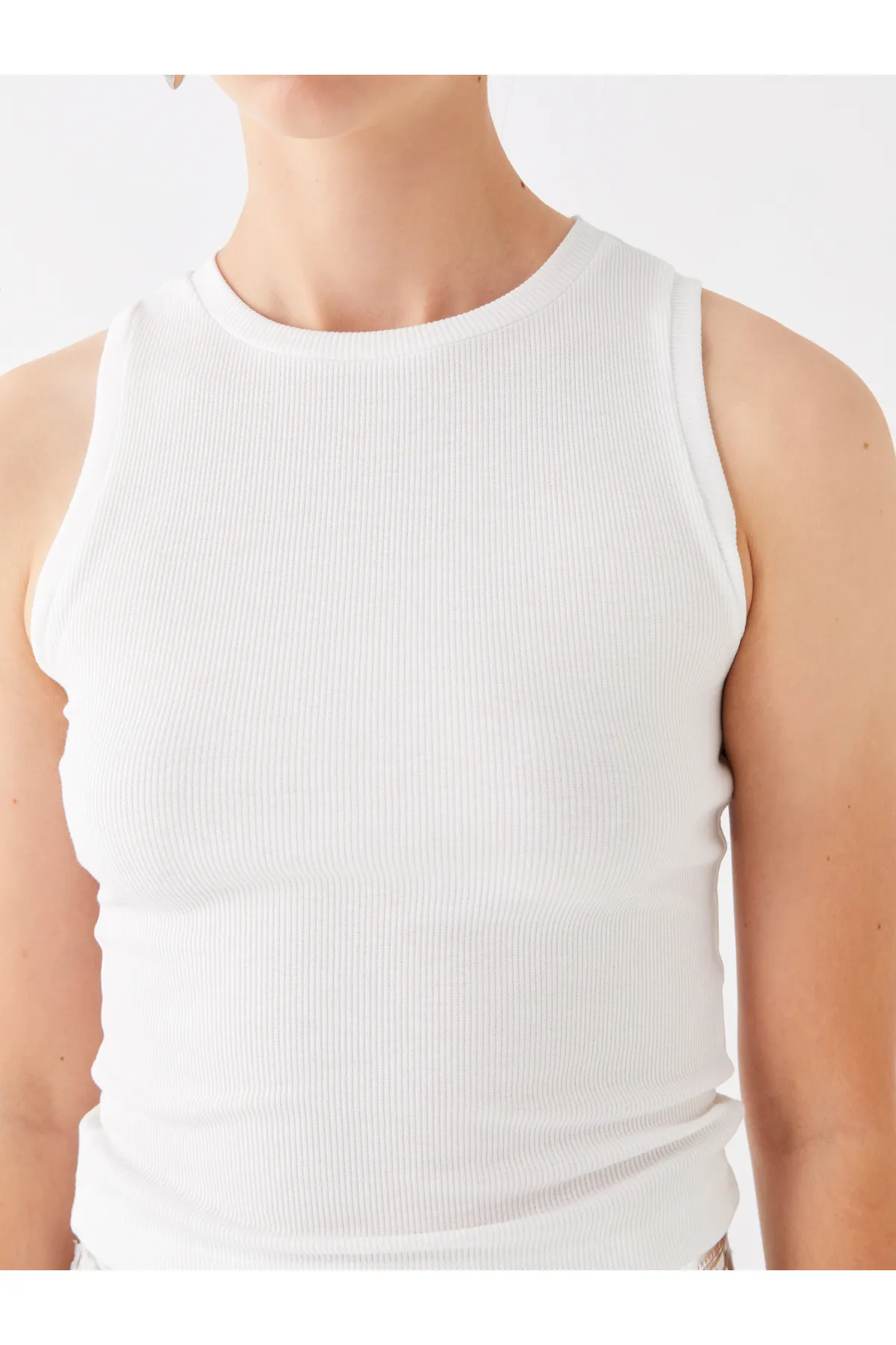LC Waikiki  Einfarbiges Athlete-Shirt für Damen mit Rundhalsausschnitt