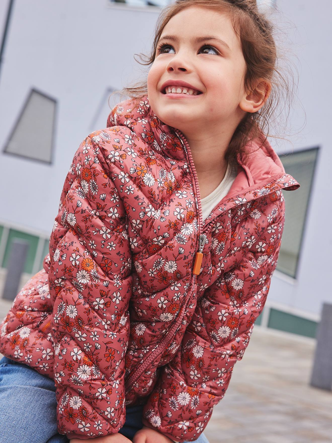 Doudoune légère à capuche fille motifs imprimés moutarde imprimé