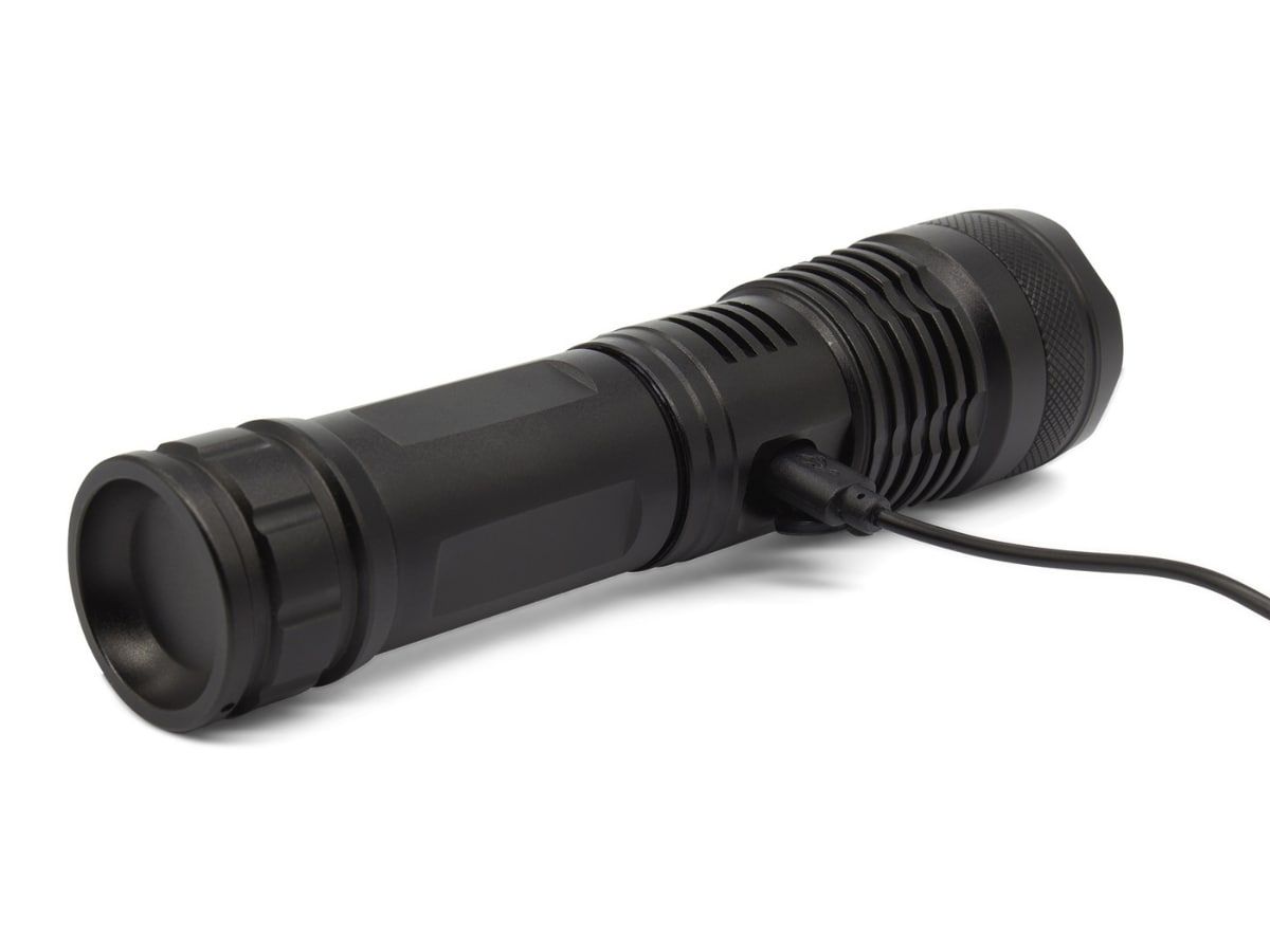 K-NATICS PRO wiederaufladbare Taschenlampe