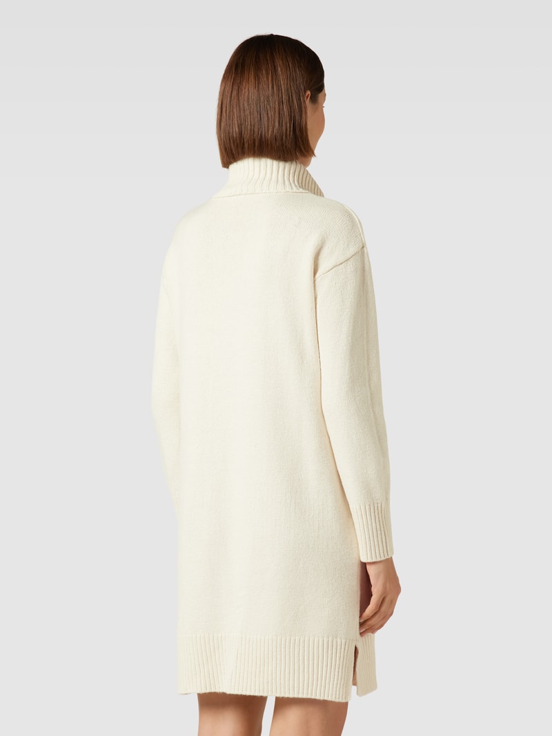 Knielanges Strickkleid mit Zopfmuster in beige