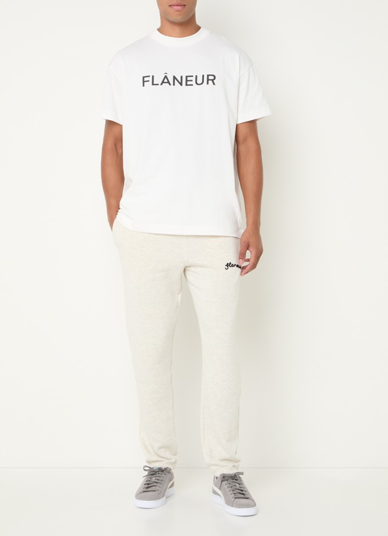 Pantaloni de trening slim fit FLÂNEUR cu logo și buzunare cusute.