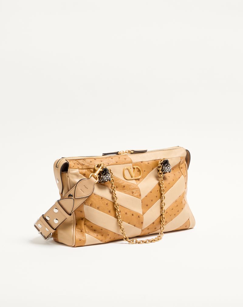 Valentino Garavani Panthea Mellemstor Skuldertaske i Struds og Nappa med Chevron-motiv
