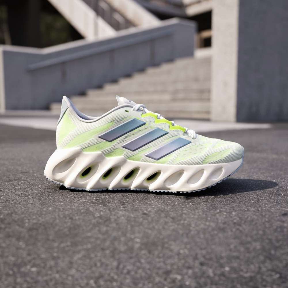 adidas Switch FWD FZ5685 / weiss
