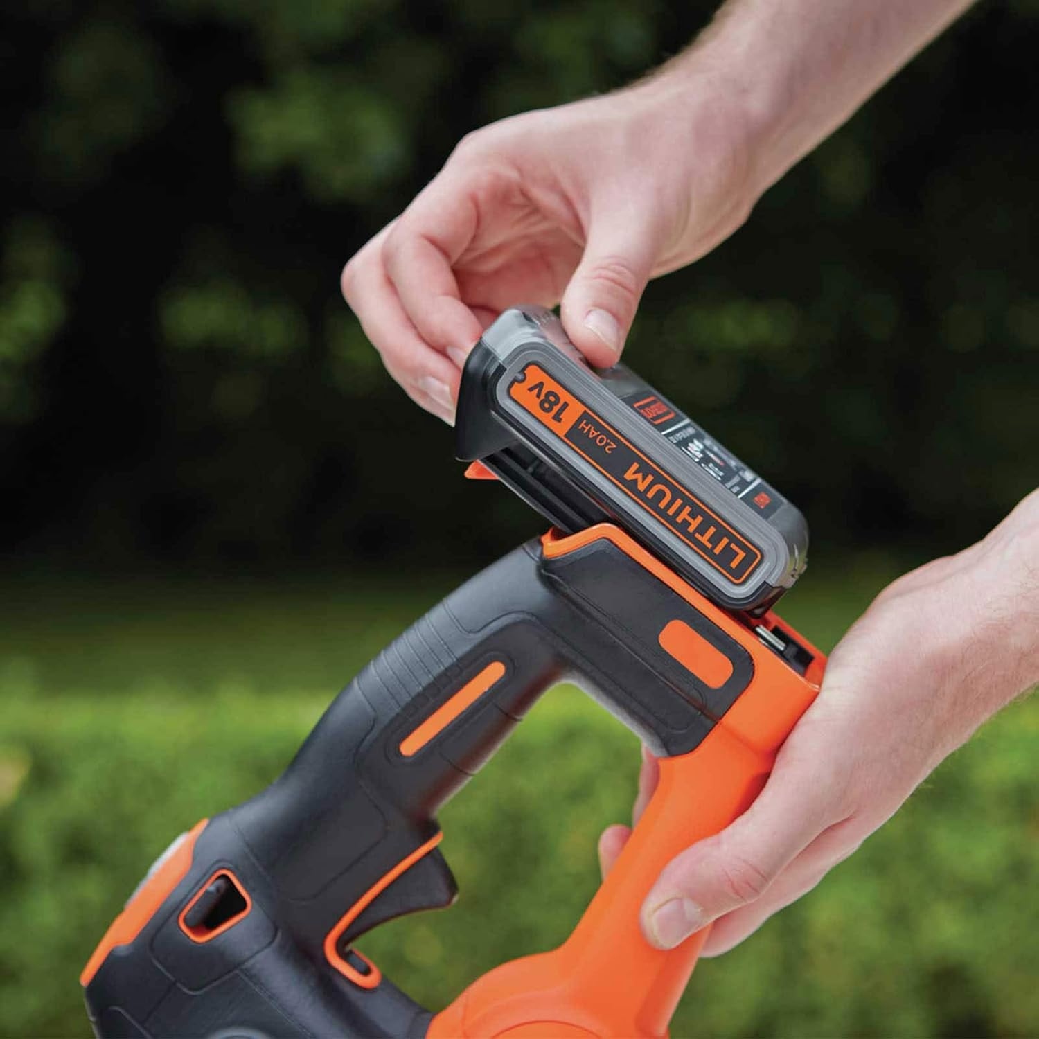 Black & Decker GTC18452PCB-XJ 18V 45cm 18mm POWERCOMMAND тример за живу ограду (без батерије)