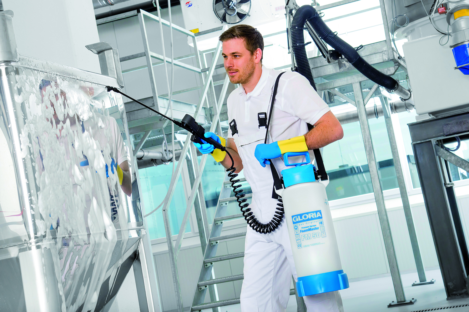 Pulverizador de espuma de pressão Gloria 000660.0000 FoamMaster FM 50, 5 litros, com vedações em Viton e 3 cartuchos de espuma inclusos.