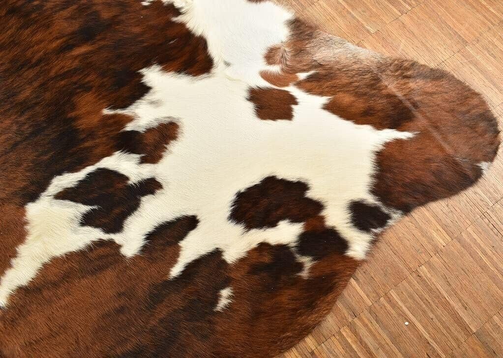 Fellteppich Kuhfell Teppich Tricolor Normandie braun schwarz weiß 220 x 200 cm, KUHFELL online & NOMAD