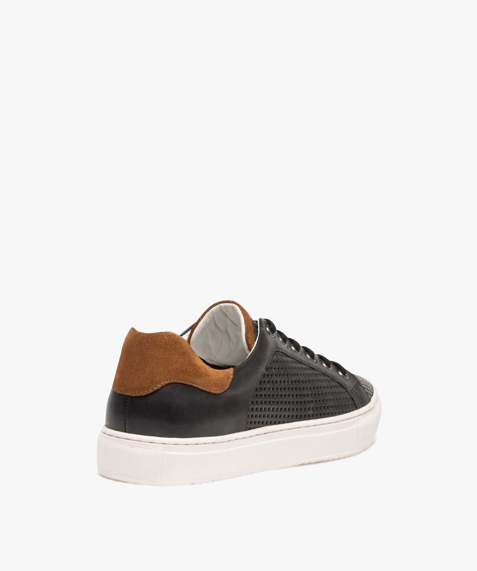 Baskets homme dessus cuir souple et aéré – Tanéo noir | GEMO