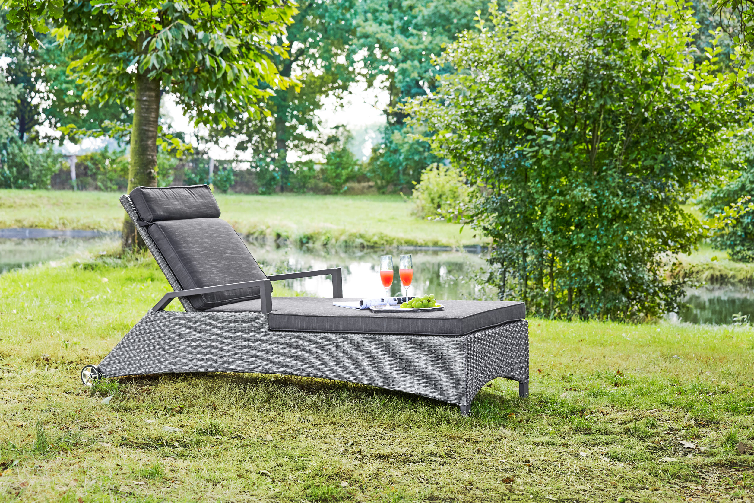 OUTDOORSonnenliege rollbar Polyrattan