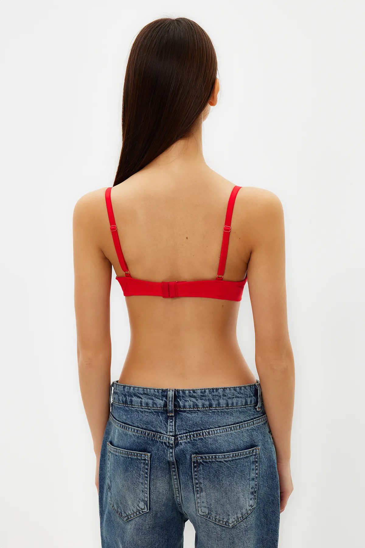 Trendyol Collection  T-Shirt-BH mit extra Push-Up-Effekt und Trägern mit Granatapfelblüten-Motiv THMAW22SU0004