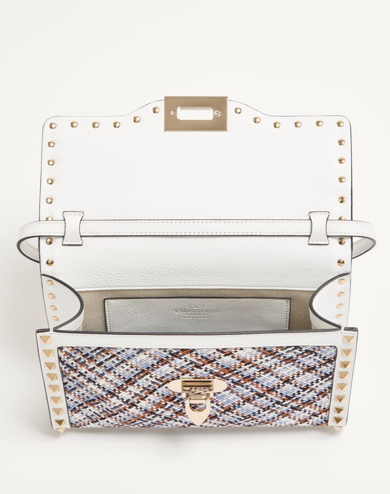 Bolsa de ombro pequena Valentino Garavani Rockstud em tecido trançado