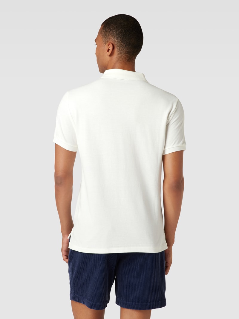 Poloshirt mit Patch in weiß