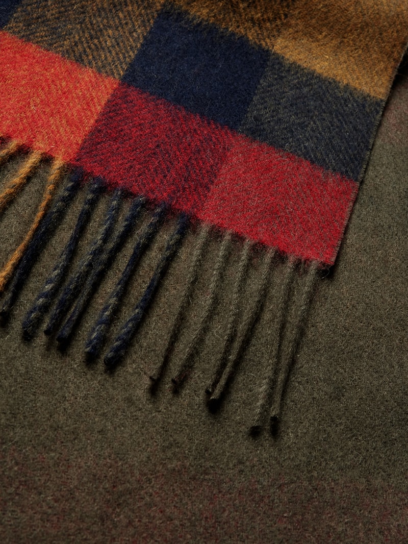 Schal aus Wolle mit Tartan-Karo Modell 'LARGS' in grün