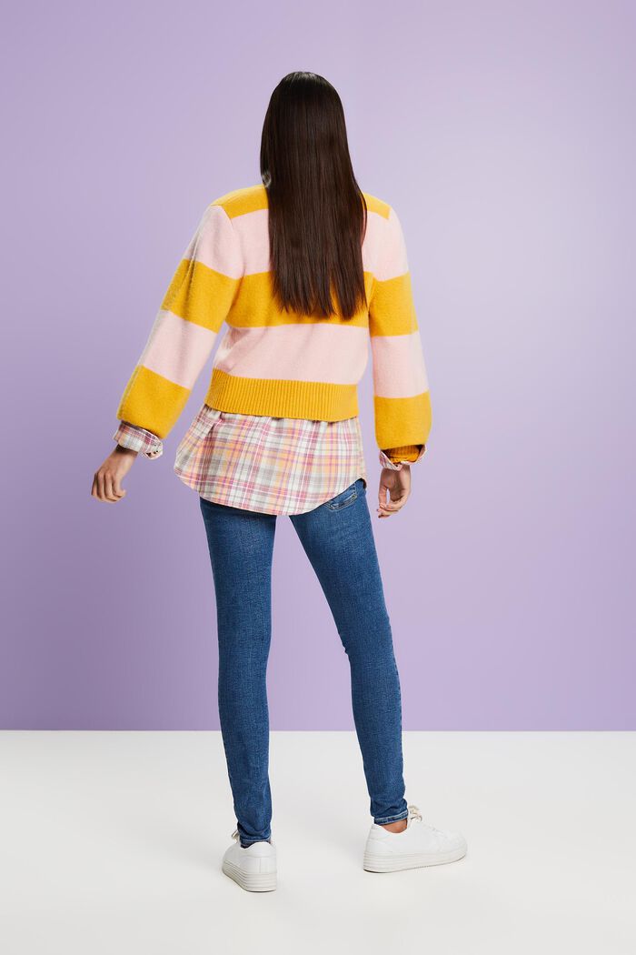 Skinny Jeans mit mittlerer Bundhöhe