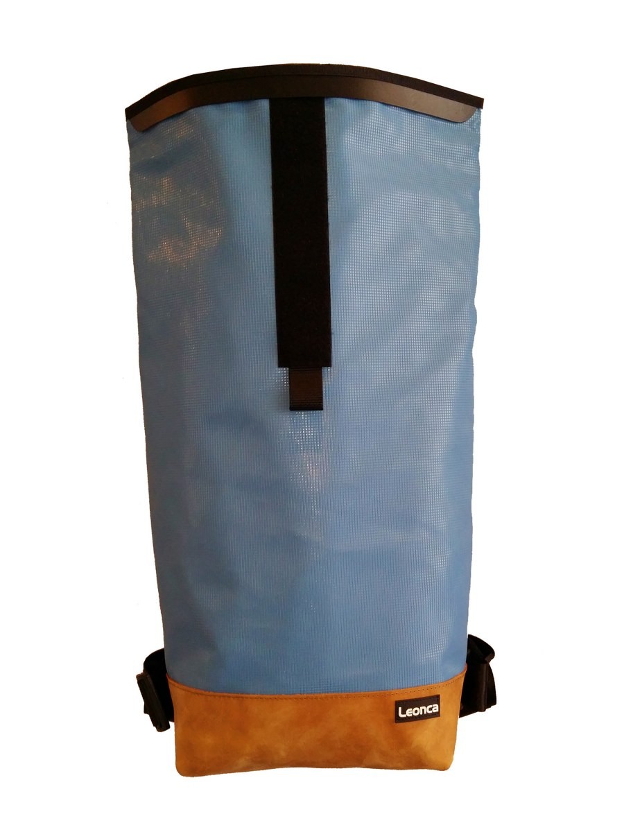 LEONCA Handtaschen blau Rollrucksack Turnmatte & Turnbockleder M
