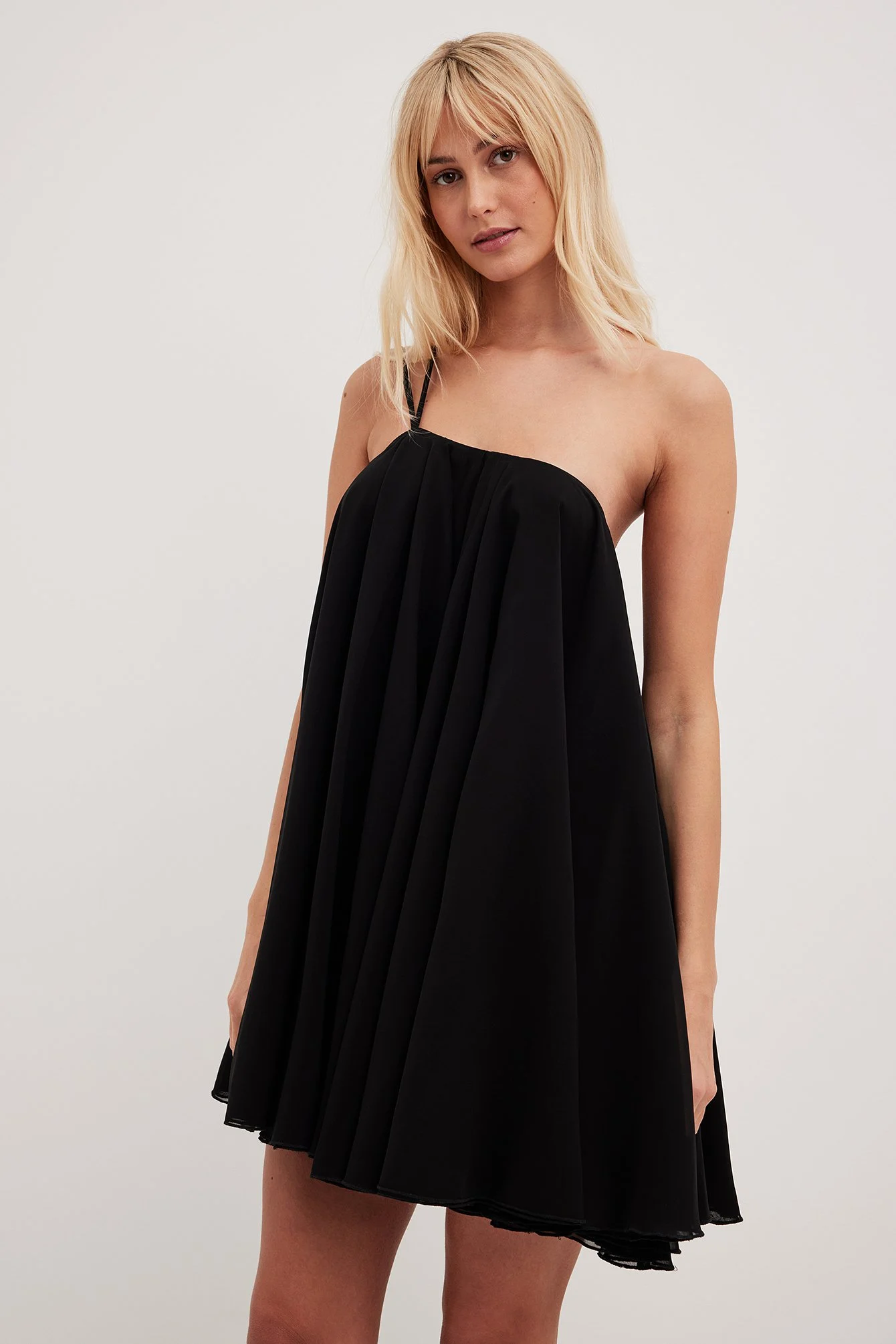 Minikleid mit Volants