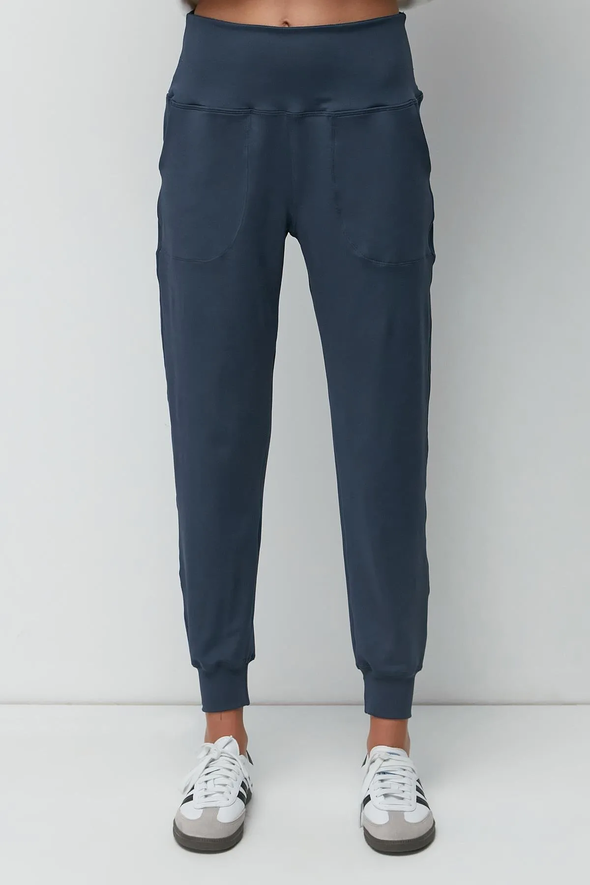C&City  Jogginghose mit hohem Bund und Bündchen am Bein, 811 Indigo