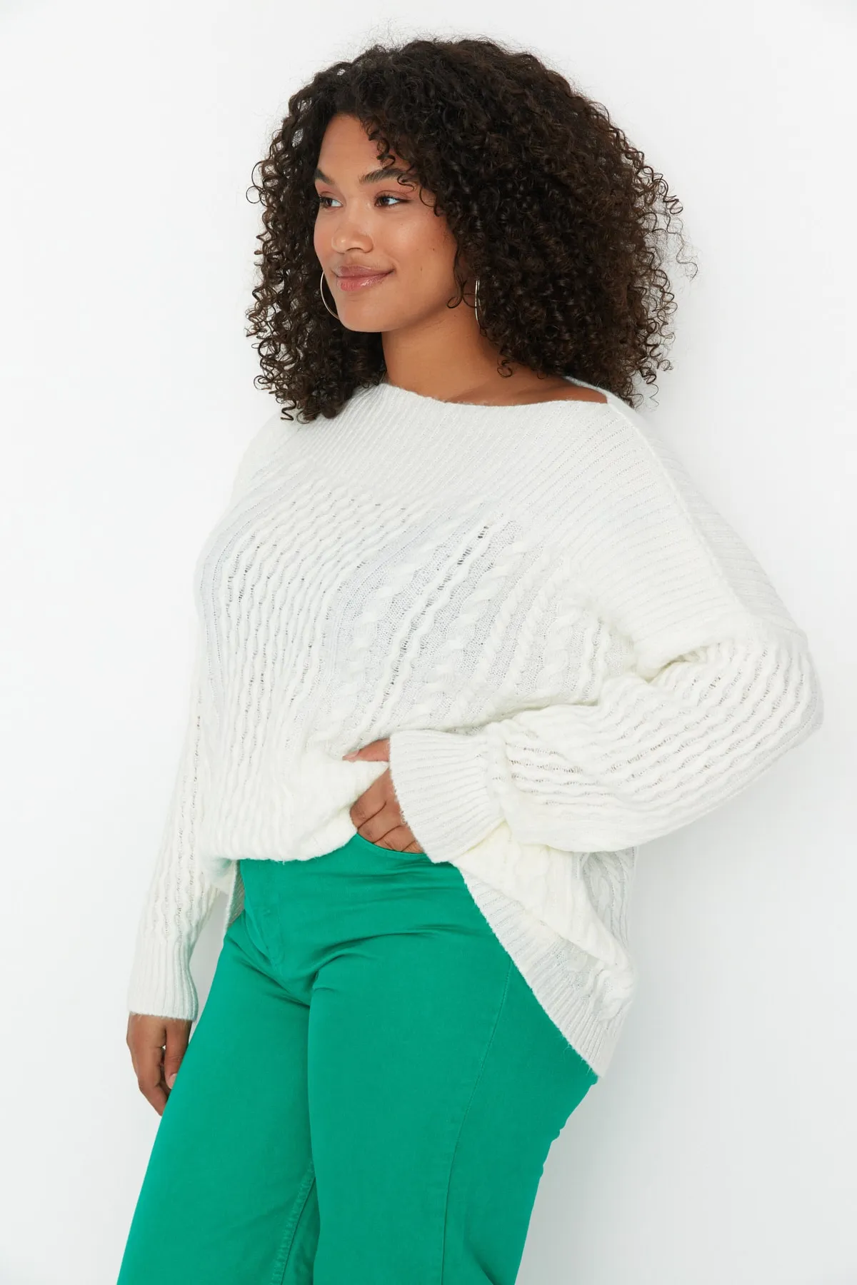 Trendyol Curve  Ecru-Strickpullover TBBAW23AN00014