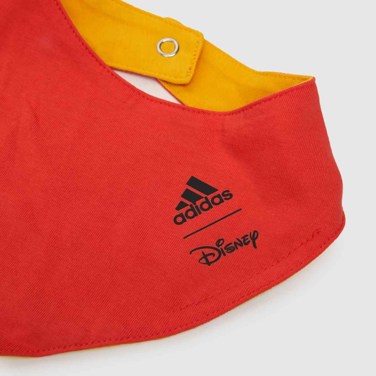 adidas Disney t-shirt och shorts för barn i vitt och svart