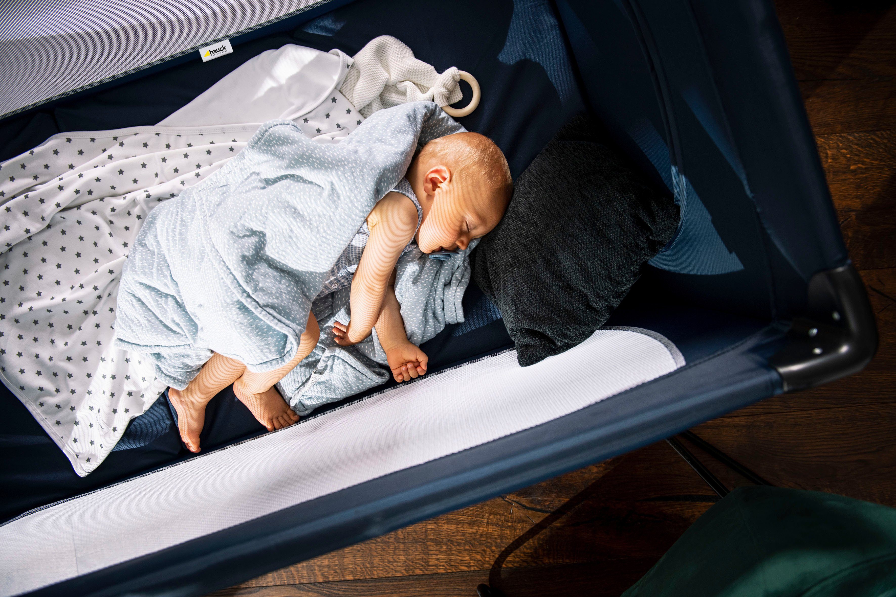 Hauck Baby-Reisebett Dream N Play Plus, Navy, inkl. Transporttasche