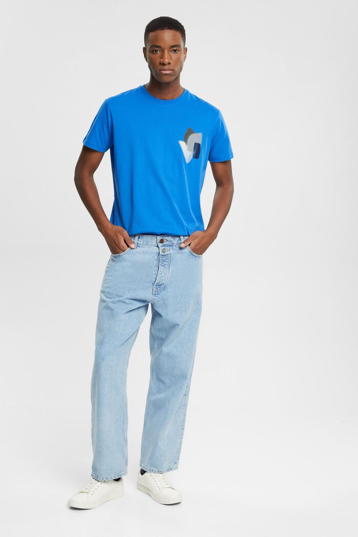 T-Shirt mit Print auf Brusthöhe