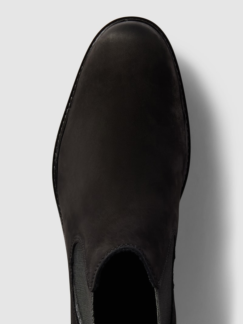 Chelsea Boots mit elastischen Einsätzen Modell 'Dano' in schwarz