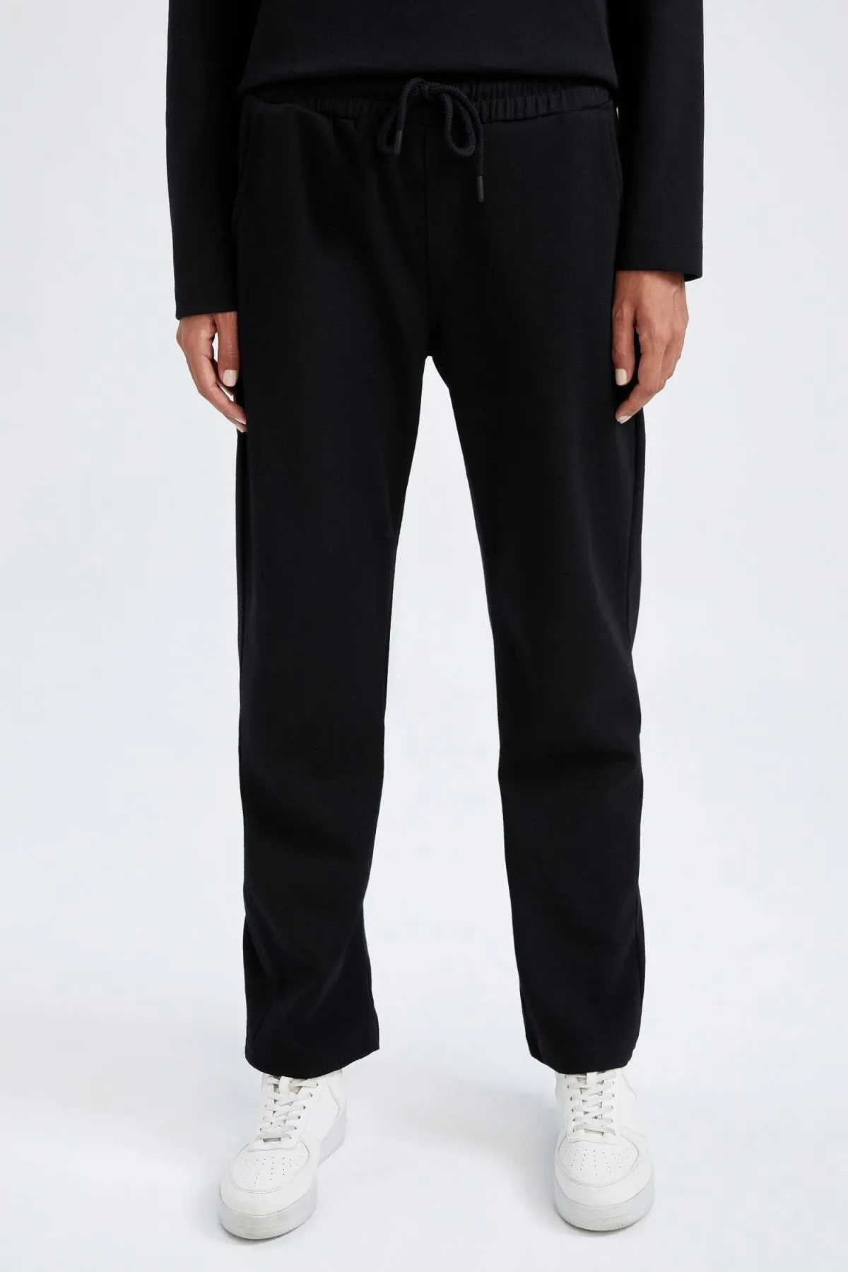 DeFacto  Passform: Standard-Fit-Jogginghose