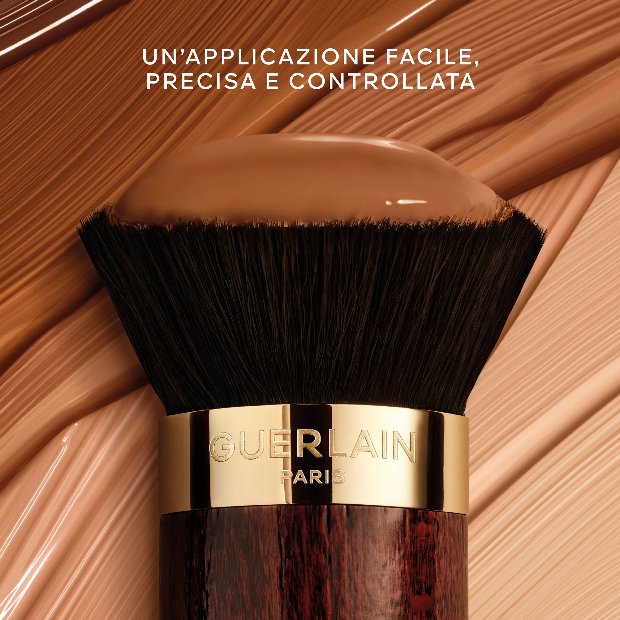 Face Parure Gold Skin Fond De Teint Éclat Rajeunissant - Fond de teint liquide
