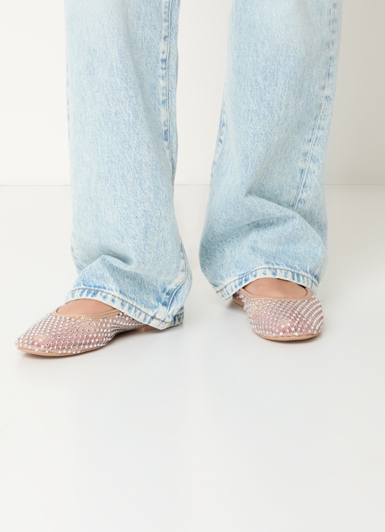 Dansatoare din plasă Auden Steve Madden decorate cu pietre.