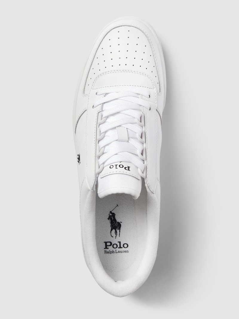 Sneaker mit Label-Details in weiß