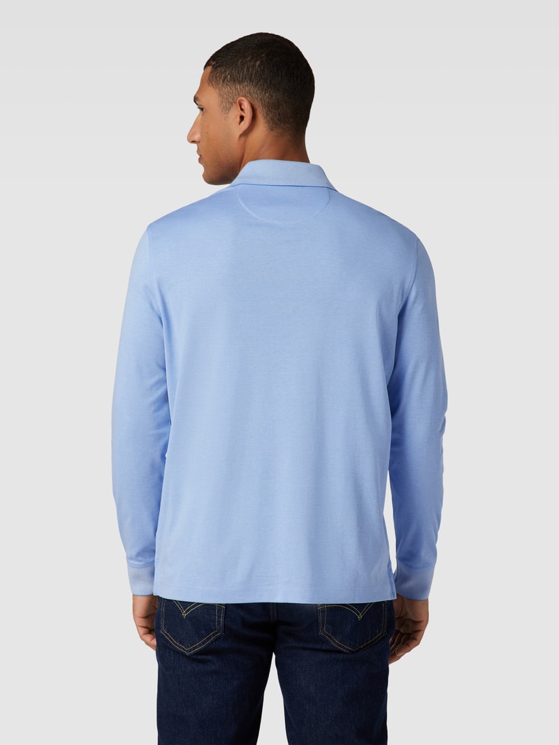Poloshirt mit Brusttasche in hellblau