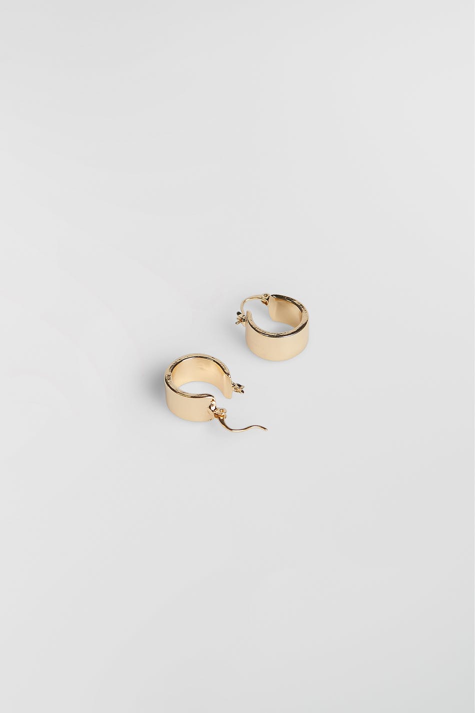 Tilde earrings