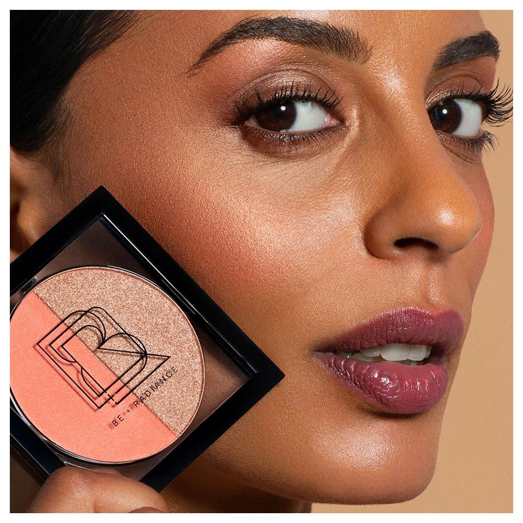 BE + Radiance COLOR+GLOW Blush+Highlighter med probiotika nr. 02