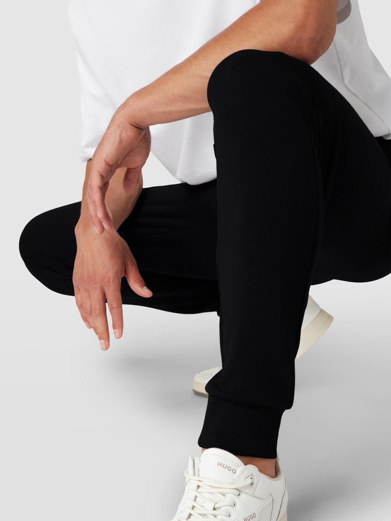 Sweatpants mit Label-Detail in marineblau