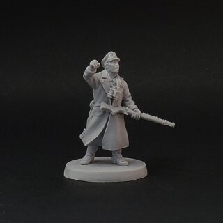German Officer (28mm)