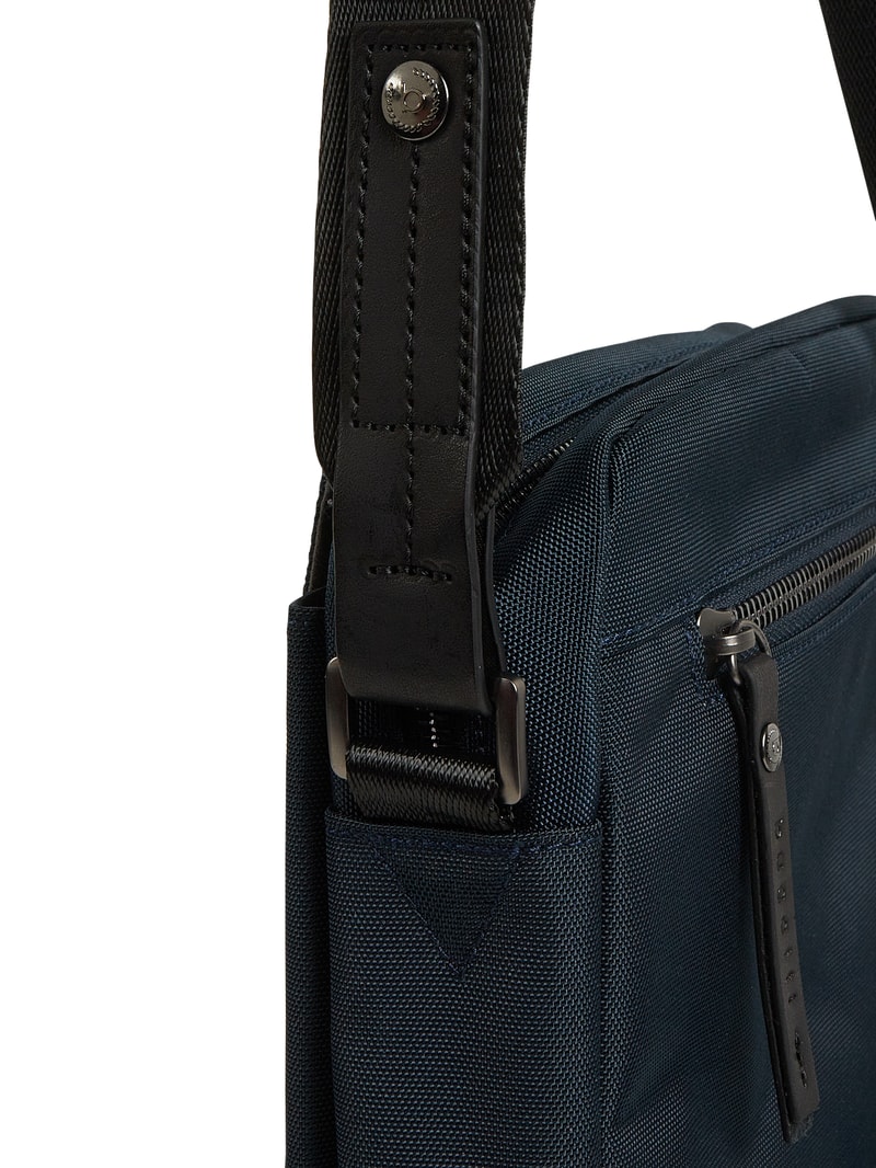 Umhängetasche mit Frontfach Modell 'Contratempo' in marineblau