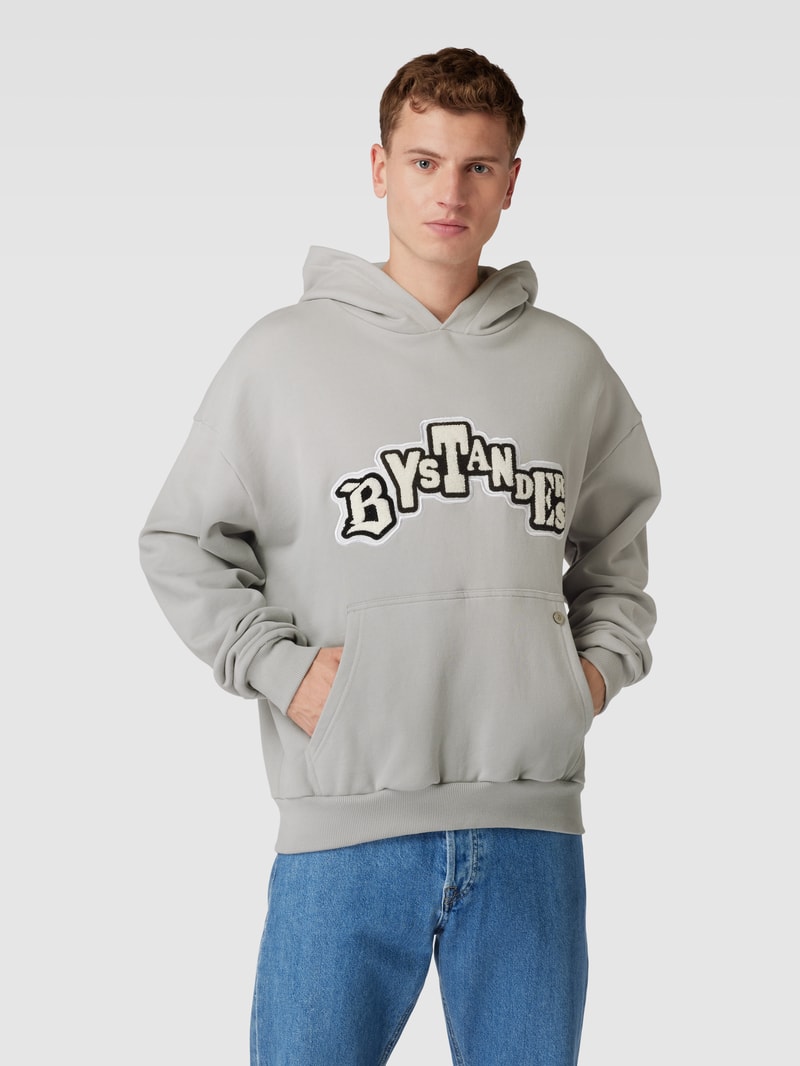 Hoodie mit Känguru-Tasche in hellgrau